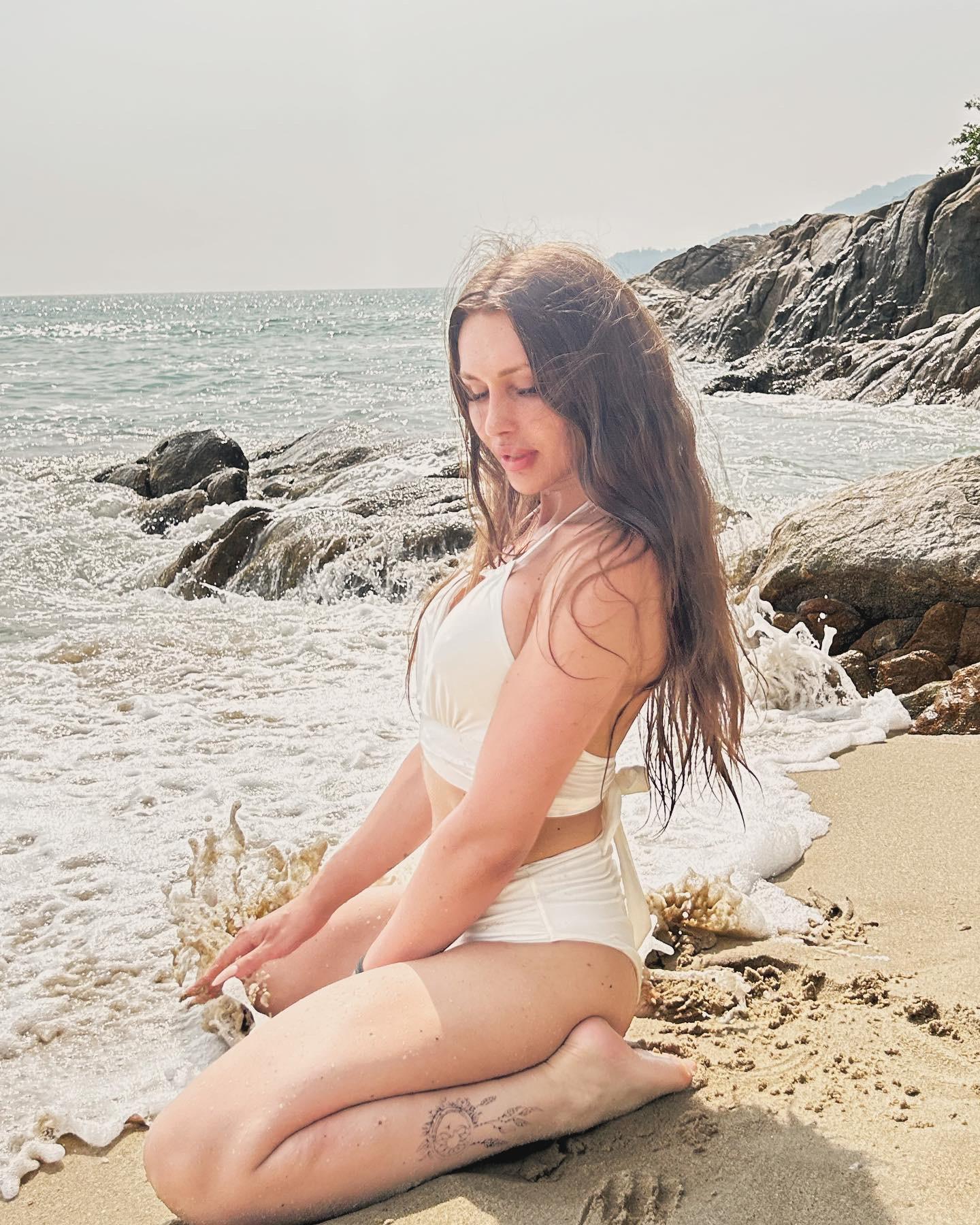 Edwina_Paradise