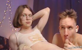Aestetic_boyy Sensual Cock Sucking Of Guy To A Shemale